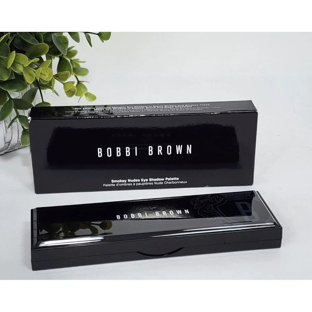 Bobbi Brown Smokey Nudes Eye Shadow Palette - Brand New in box